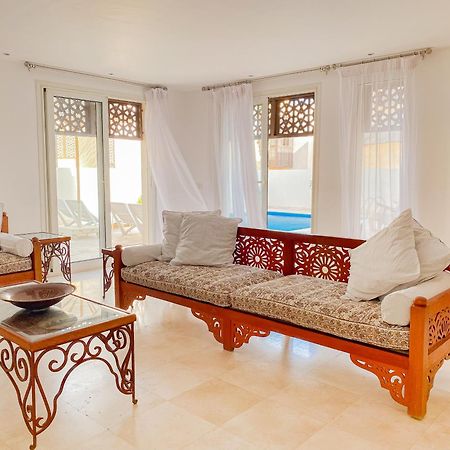 Nayah Stays, Amazing Villa With Private Pool & 5 Master Suites Hurghada Ngoại thất bức ảnh